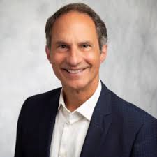 Beacon Mental Health Announces Retirement of CEO Tom Petrizzo and  Appointment of Dr. Kristin Feeback as Successor