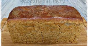 Hauptteig 500 G Sauerteig 245 G Roggenmehl 1150 120 G Weizenmehl 1050 255 G Wasser 15 G Salz 10 G Hefe Falls De Baumkuchen Rezept Backwaren Brot Selber Backen