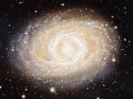 El telescopio espacial hubble tomó una fotografía de la galaxia espiral ngc 1300, ubicada a 70 millones. Galaxia Espiral Barrada 1cursoc18