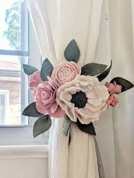 Basic and easy way to tie a curtain tieback curtain. 8 Different Ways To Tie Back Curtains Curtains Up Blog Kwik Hang