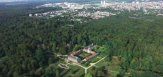 Prinz philip im juli 2020 auf schloss windsor. Schloss Wolfsgarten Langen Aerial City Photo Photo