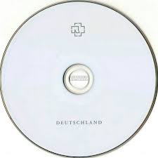 Mit über 260.000 verkauften einheiten in der ersten woche verzeichnete sie den erfolgreichsten start einer gruppe des bisherigen jahrtausends. Facebook