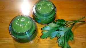كريم البقدونس والنشا للمساعدة على تصفية البشرة من البقع Face Skin Care Body Treatments Skin Care