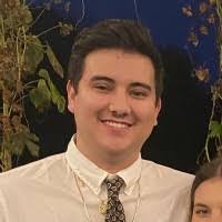 Beth Rapadas's Instagram, Twitter & Facebook