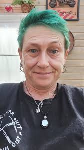 I like so much color 🤷 and I'm in 51 years 🤭