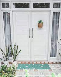 Seperti pintu rumah yang di gunakan sebagai penutup sebuah ruang bisa anda pilih dengan berbagai model dan material yang sesuai. 35 Ide Pintu Rumah Minimalis Rumah Minimalis Minimalis Pintu