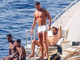Federer ready for action 👏. Cristiano Ronaldo S Musclebound Yacht Party Must Be Shredded To Ride Carlibrary