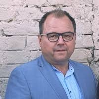 40+ "Michael Abele" profiles