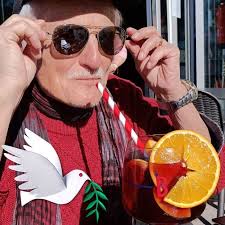 🔴 ALERTE : la bateau de la #FlotilleDeLaLiberté a été arrêté cette nuit  par l'armée israélienne en pleines eaux territoriales internationales.  Cette image de Rima Hassan, Greta Thumberg et de tout l'équipage