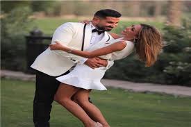 حرص الكثيرون على البحث عن علياء بسيوني حبيبة أحمد سعد، لمعرفة معلومات عن حياتها ومشاهدة صور لها أخرى، وعلى إثره تم الكشف أن اسمها بالكامل هو علياء عثمان بسيوني. Cchymrqu9xrv2m