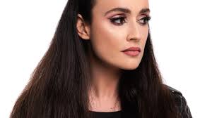 Laura Peck · Artist Profile