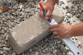 Gartenmauer Selber Bauen Das Errichten Einer Betonsteinmauer Gartenmauer Selber Bauen Gartenmauer Mauer