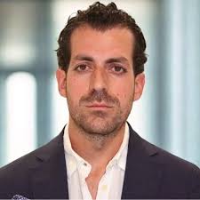 I can't believe I am writing this, but the time has come for me to say  goodbye to Tamatem, my home for the past nine years.