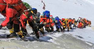 Everest ultimate edition is a complete pc diagnostics software utility that assists you while installing, optimizing or troubleshooting your computer by providing all the pc diagnostic information you can. Mount Everest Summit Traffic Congestion For Climbers Leading To Deaths On Nepal Mountain Cbs News