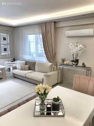 Ev Gezmesi Notr Renklerin Ferahligina Sicakligi Da Ilistiren Bir Dekor Ev Gezmesi 2020 Ev Icin Minimalist Oturma Odalari Kendin Yap Ev Icin Elisleri