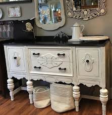 Glamorous Country Living Room Furniture Homebusiness Livingroomfurniturewithtv In 2020 Mobel Weiss Streichen Mobel Zum Selbermachen Wohnzimmermobel Weiss