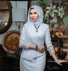 Find out through a social engagement check! Wah Tanpa Mekap Tebal And Tanpa Bulu Mata Palsu Netizen Berita Kopak Media