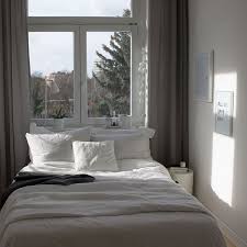 Bett Am Fenster Schlafzimmer Einrichten Schlafzimmer Inspiration Zimmer