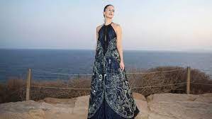 Η ευγενία νιάρχου, η όλγα κεφαλογιάννη, η άννα βίσση, η αλεξία μπακογιάννη. H Emfanish Ths Eygenias Niarxoy Sto Dior Dinner To Forema Moda Eidhseis