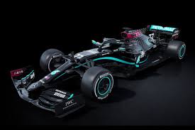 Der saisonstart wurde jedoch am 13. Formel 1 Gegen Rassismus Mercedes 2020 Mit Schwarzem Auto Autobild De