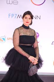 اخبار الفنانين والفنانات, لفتت الممثلة يسرا اللوزي الأنظار بإطلالتها الجميلة فى افتتاح. Ø§Ù„Ø£Ù‚Ø¨Ø§Ø· Ù…ØªØ­Ø¯ÙˆÙ† Ø¨Ø¹Ø¯ Ø¸Ù‡ÙˆØ±Ù‡Ø§ Ø¨ÙˆØ²Ù† Ø²Ø§Ø¦Ø¯ ÙŠØ³Ø±Ø§ Ø§Ù„Ù„ÙˆØ²ÙŠ ØªØªØµØ¯Ø± ØªÙˆÙŠØªØ± ÙˆØªØ¹Ù„ÙŠÙ‚Ø§Øª ØµØ§Ø¯Ù…Ø© Ù…Ù† Ø§Ù„Ø¬Ù…Ù‡ÙˆØ±