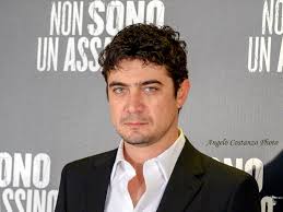 Di loro common e ruby rose. Non Sono Un Assassino Con Riccardo Scamarcio Claudia Gerini Alessio Boni E Edoardo Pesce Videointerviste