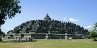 Candi borobudur merupakan salah satu keajaiban dunia yang berada di indonesia. Misteri Besar Di Balik Bangunan Candi Borobudur Terkuak Dream Co Id
