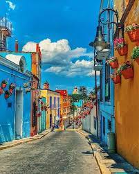 La capitale du mexique est la ville de mexico qui compte 8 720 916 habitants. La Superbe Ville Coloree De Atlixco Au Mexique Regram Feelip3ariias Voyagevoyage Mexico Travel Bucketlist Vive Mexico Vacances De Reve Mexique Voyage