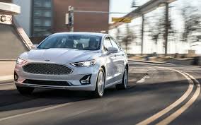 Elle ne consomme que 3,6 l/km ! Top 10 Les Voitures Hybrides Qui Consomment Le Moins 1 11