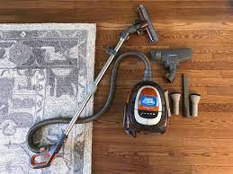 Top 4 Best Vacuums For Hardwood Floors And Area Rugs With Pictures