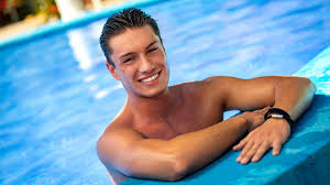 Последние твиты от paradise hotel (@paradisehotel). Knappe Entscheidung Er Muss Das Paradise Hotel Verlassen Promiflash De