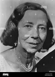 Childrens book writers hi-res stock photography and images