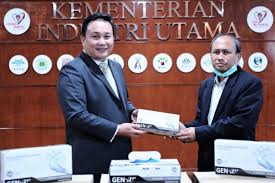 Palm oil, rubber, timber, furniture, cocoa, pepper, kenaf. Covid 19 Donation Of Medical Gloves From Smart Glove And Mrepc For The Frontliners Prebiu Com