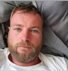 20 for both need gone asap. Pine cupboard and drawers.( Not mdf ). Buyer to  collect south elmsall