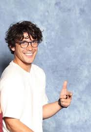 Pin By Nic Manci On The 100 Cons Bob Morley Bellamy The 100 Actors
