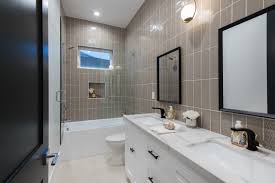 Soaking tubs are deeper than standard tubs. 75 Beautiful Contemporary Tub Shower Combo Pictures Ideas August 2021 Houzz