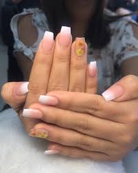 Uñas de verano de colores elegantes 2021. 18 Modelos De Unas Beige Que Te Hacen Ver Mas Arreglada Y Profesional