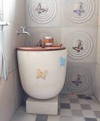 Apalagi sekarang lagi musim corona, kita harus sering sering cuci tangan dan sering sering mandi agar tidak. Jual Bak Mandi Unik Gentong Bali Hias Kupu Kupu Bak Only Di Lapak Pot Dan Bak Terrazzo Design Bukalapak