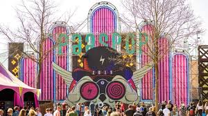 Paaspop, ein dreitages festival mit ca. Paaspop Kondigt Nieuwe Acts Aan Voor September Editie Entertainment Business