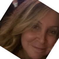 Toni Hayden's Instagram, Twitter & Facebook