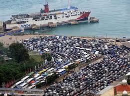 Top download gambar robot hitam putih. Mengenal Jenis Tarif Di Lintasan Ferry Terpadat Merak Bakauheni Kabarpenumpang Comkabarpenumpang Com