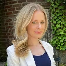 Kim Herrera's Instagram, Twitter & Facebook