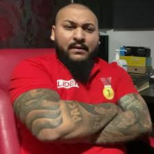 Dani mocanu are o colecție impresionantă de tatuaje și fiecare semnifică un moment special din viața lui. Stream Dani Mocanu Feat Nicky Yaya Asta Face Bani Oficial 2020 Mp3 70k 1 Mp3 By Fivedj Listen Online For Free On Soundcloud