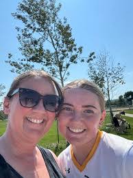 Becky Oswald's Instagram, Twitter & Facebook