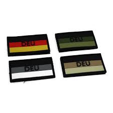 Die flagge der bundesrepublik deutschland oder bundesflagge ist eine trikolore aus drei gleichgroßen horizontalen balken in schwarz, rot und gold. Mrbs Rubber Patch Deutschland Flagge 5 5 X 3 Cm Nationalflaggen Abzeichen Best Protection Gmbh