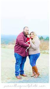 Samantha Grant Photography Mount Agamenticus In York Maine Engagement Session Winter Engagement Photos With Dog Winter Engagement Photos Engagement Session