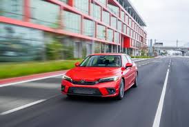 The touring takes the alloy size back up to 18 inches. Omgojpradhafsm