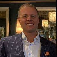 Kevin Luckman's Instagram, Twitter & Facebook