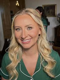 Lauren Henderson's Performance at The Cabaret