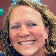 Trish Harvey's Instagram, Twitter & Facebook